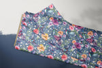 Lade das Bild in den Galerie-Viewer, Supersoft Premium Jersey &quot;Summer Swallows&quot; indigo 0,8 m Rest
